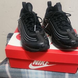 Nike Black and Gray Athletic Shoes